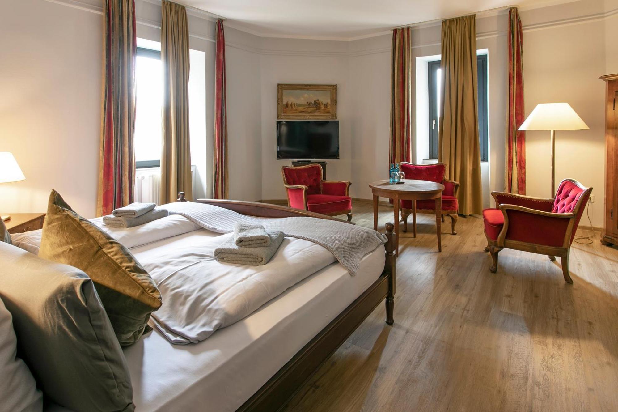 Schlosshotel Braunfels & Himmelreich ภายนอก รูปภาพ